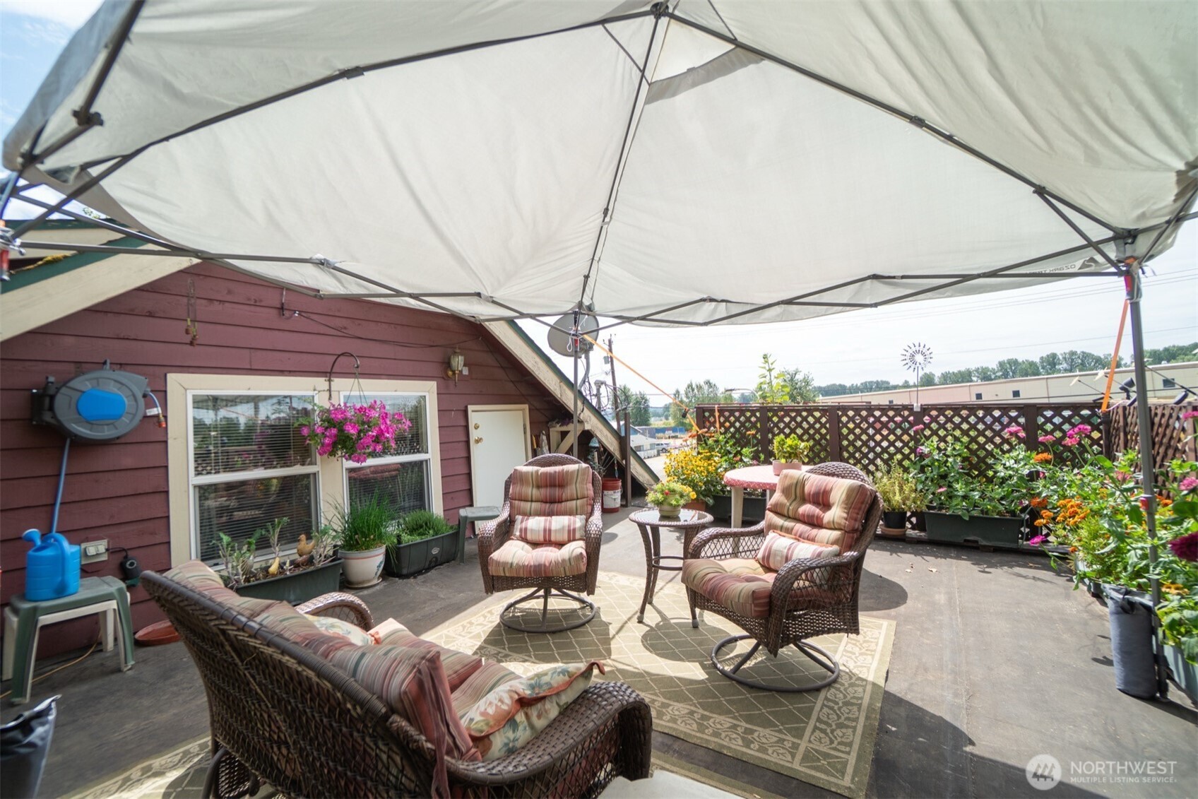 1109 Valley Avenue NW Puyallup WA 98371