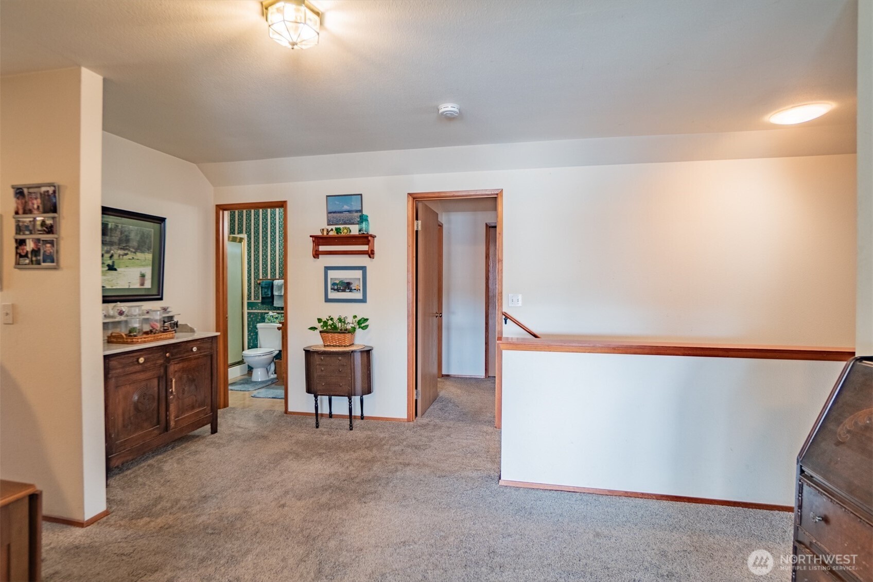 1109 Valley Avenue NW Puyallup WA 98371