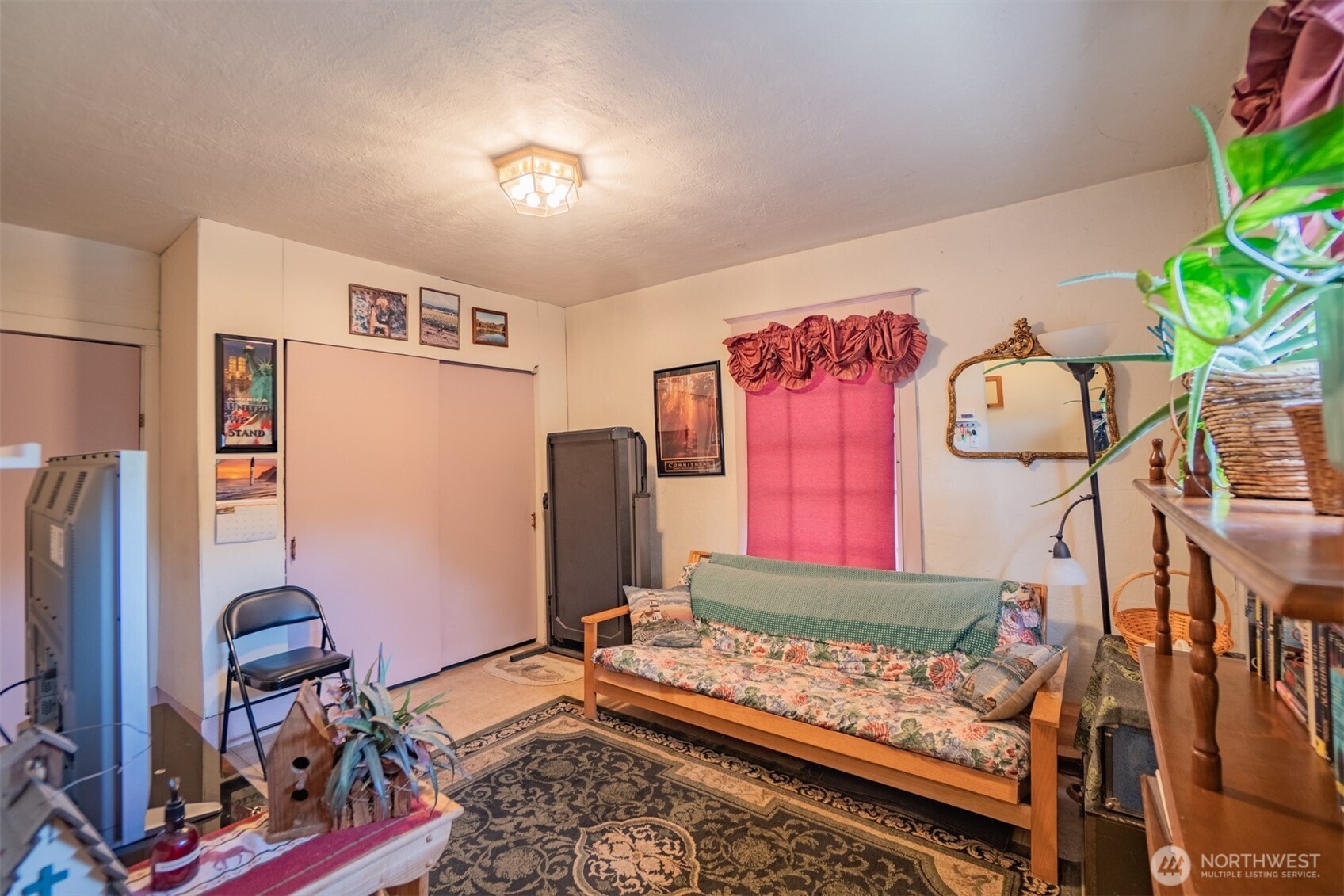 1109 Valley Avenue NW Puyallup WA 98371