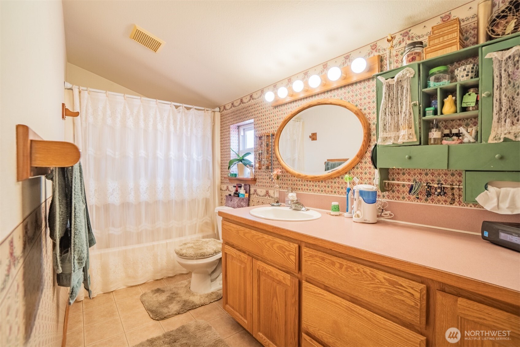 1109 Valley Avenue NW Puyallup WA 98371