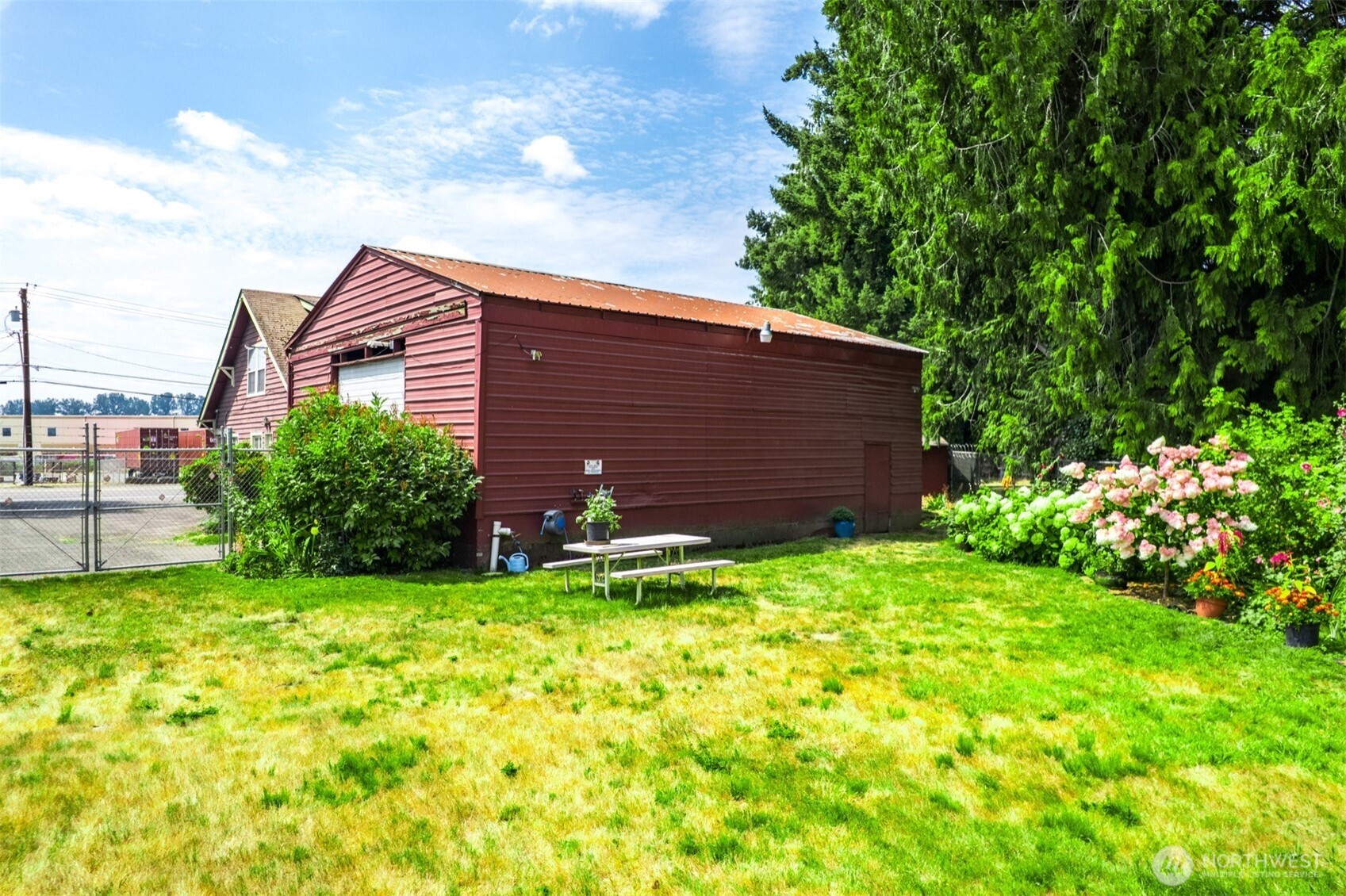 1109 Valley Avenue NW Puyallup WA 98371