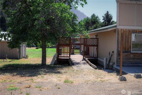 22 Palmer Avenue Loomis WA 98827