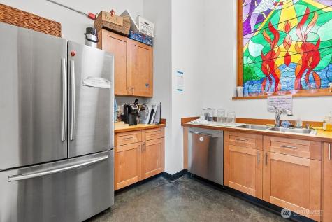 1322 S Bayview Seattle WA 98144