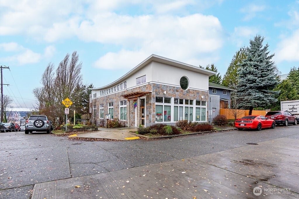 1322 S Bayview Seattle WA 98144