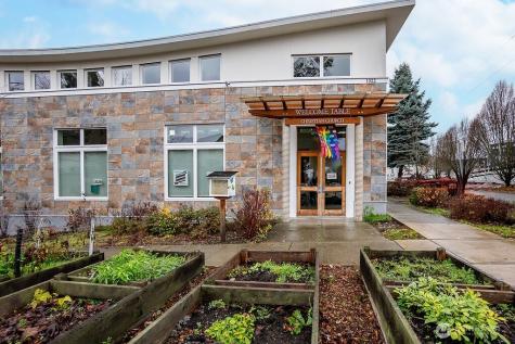 1322 S Bayview Seattle WA 98144
