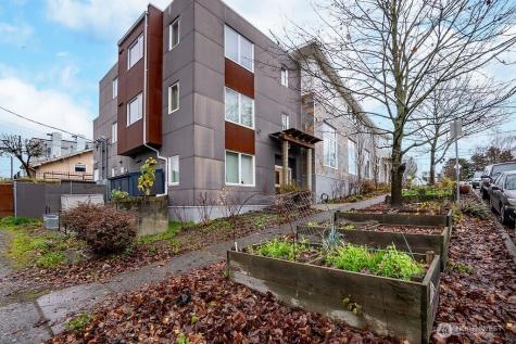 1322 S Bayview Seattle WA 98144