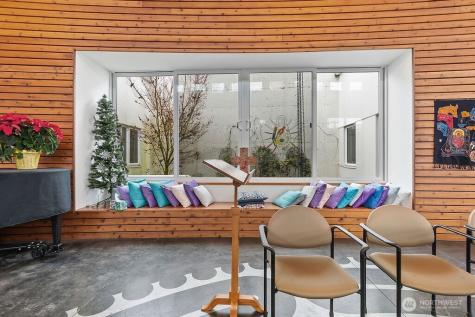 1322 S Bayview Seattle WA 98144