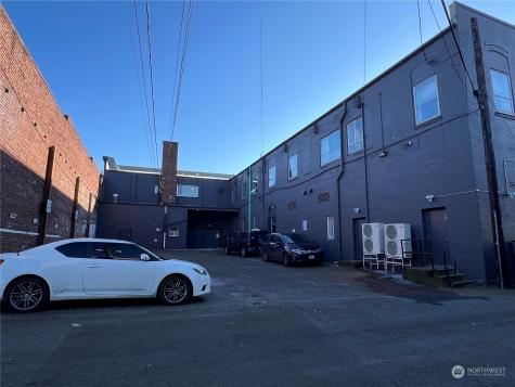1313 Hewitt Avenue Everett WA 98201