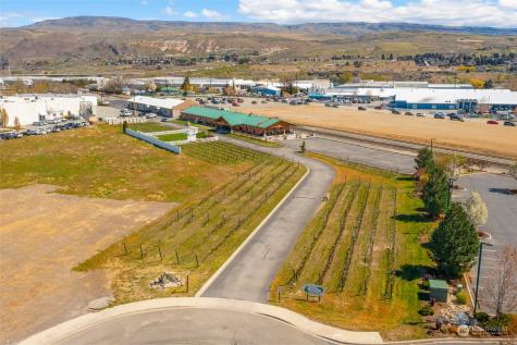 1 Vineyard Way Wenatchee WA 98801