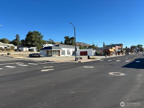 305 Whitcomb Avenue S Tonasket WA 98855