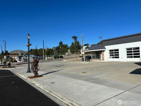 305 Whitcomb Avenue S Tonasket WA 98855