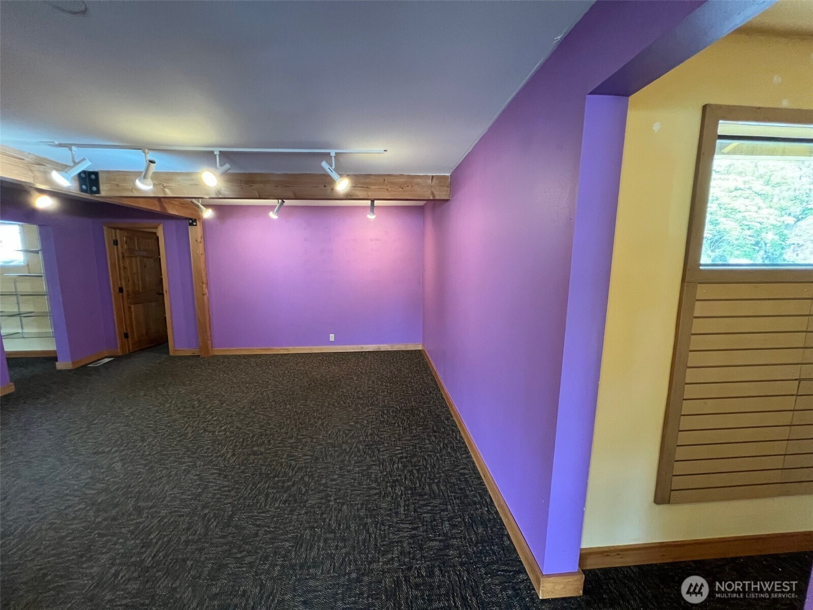 6915 Evergreen Way Everett WA 98203