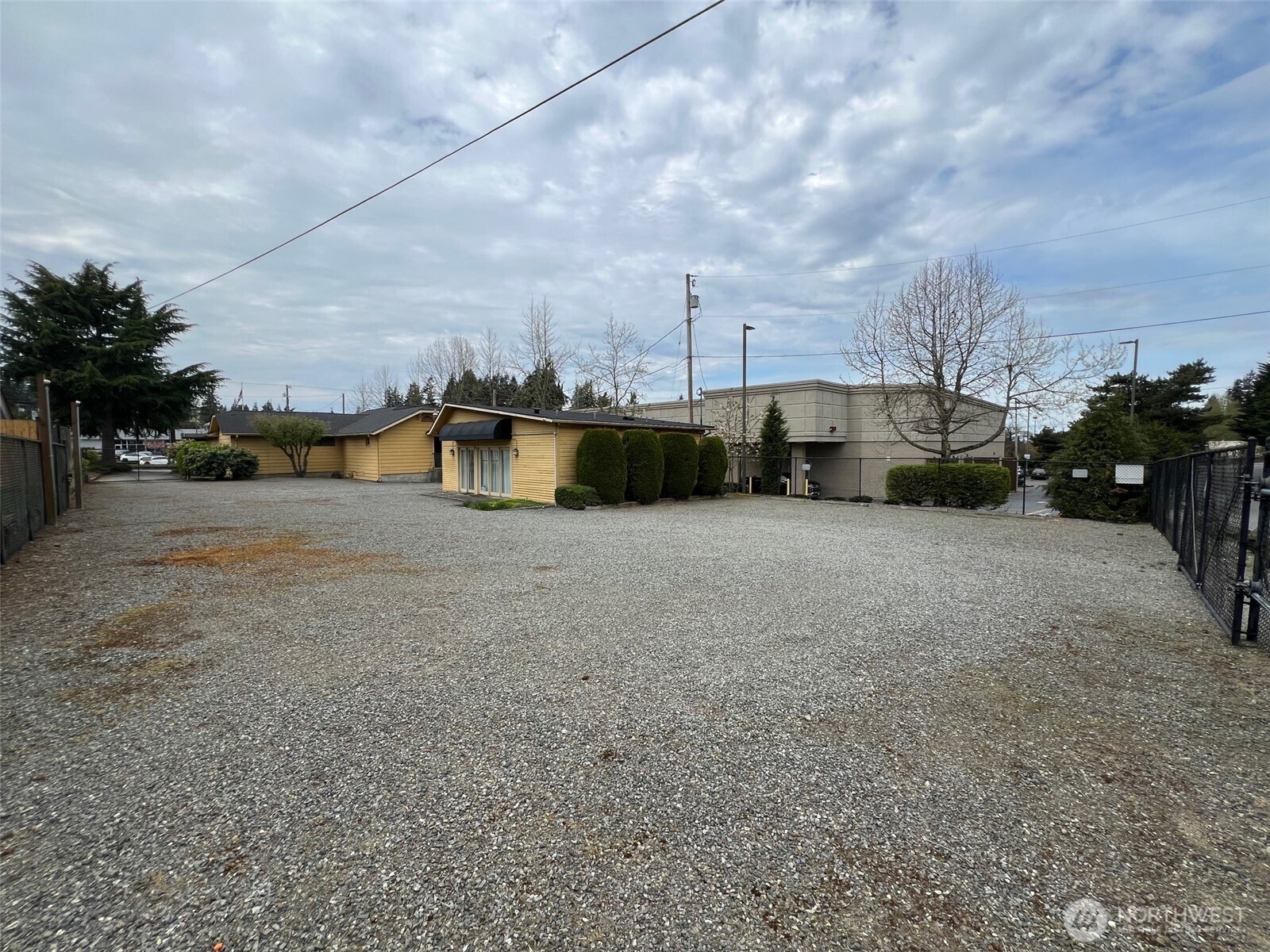 6915 Evergreen Way Everett WA 98203