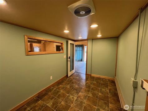 6915 Evergreen Way Everett WA 98203