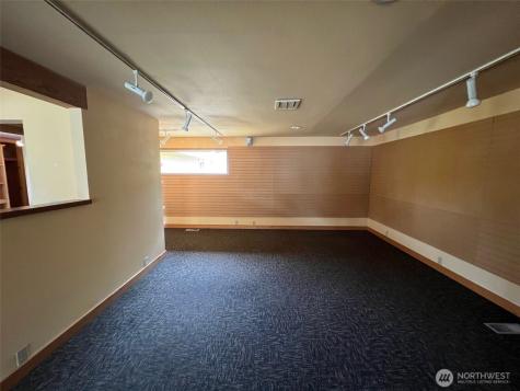 6915 Evergreen Way Everett WA 98203
