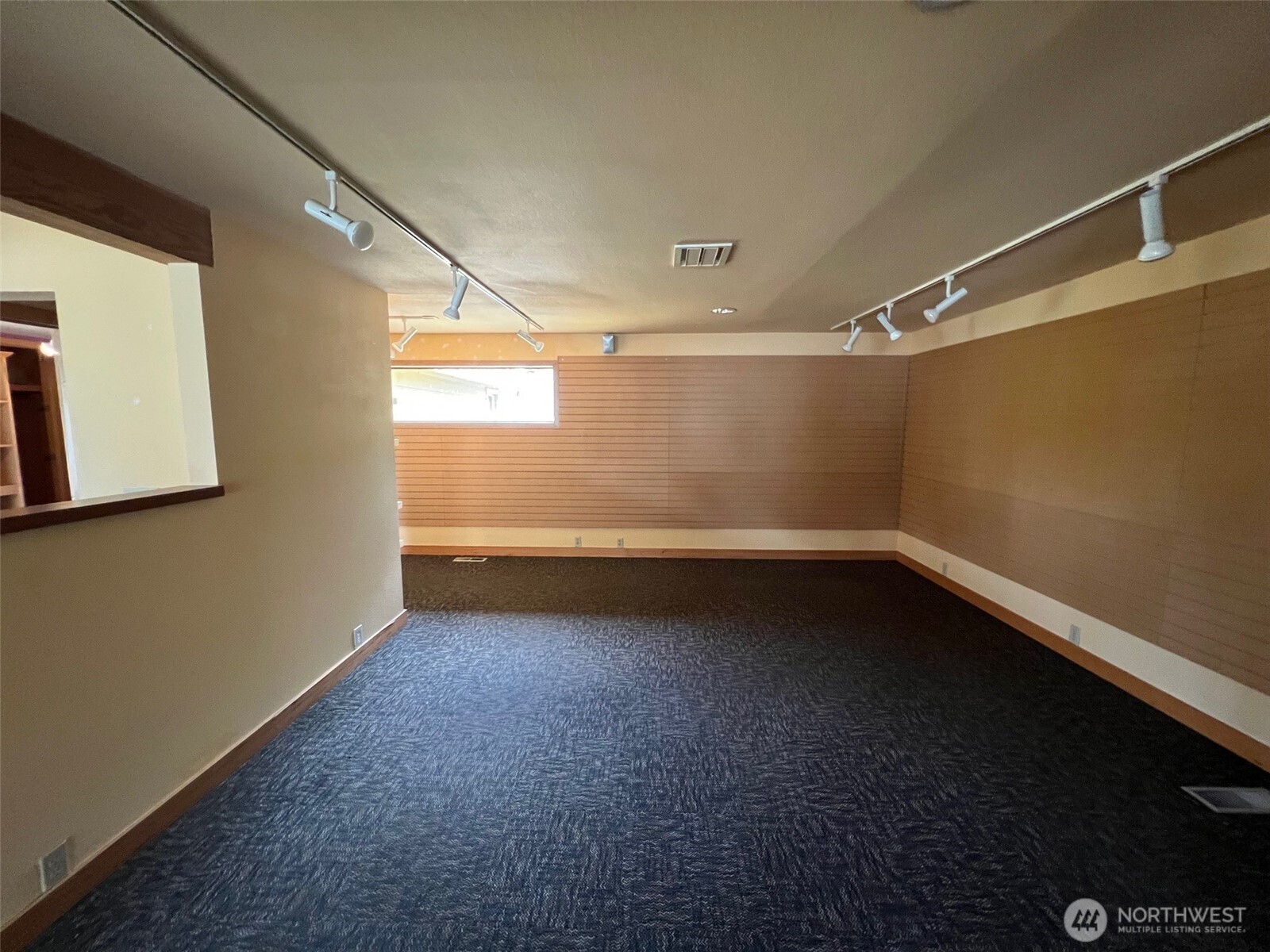 6915 Evergreen Way Everett WA 98203