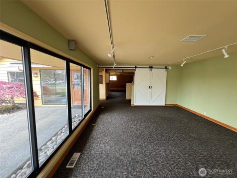 6915 Evergreen Way Everett WA 98203
