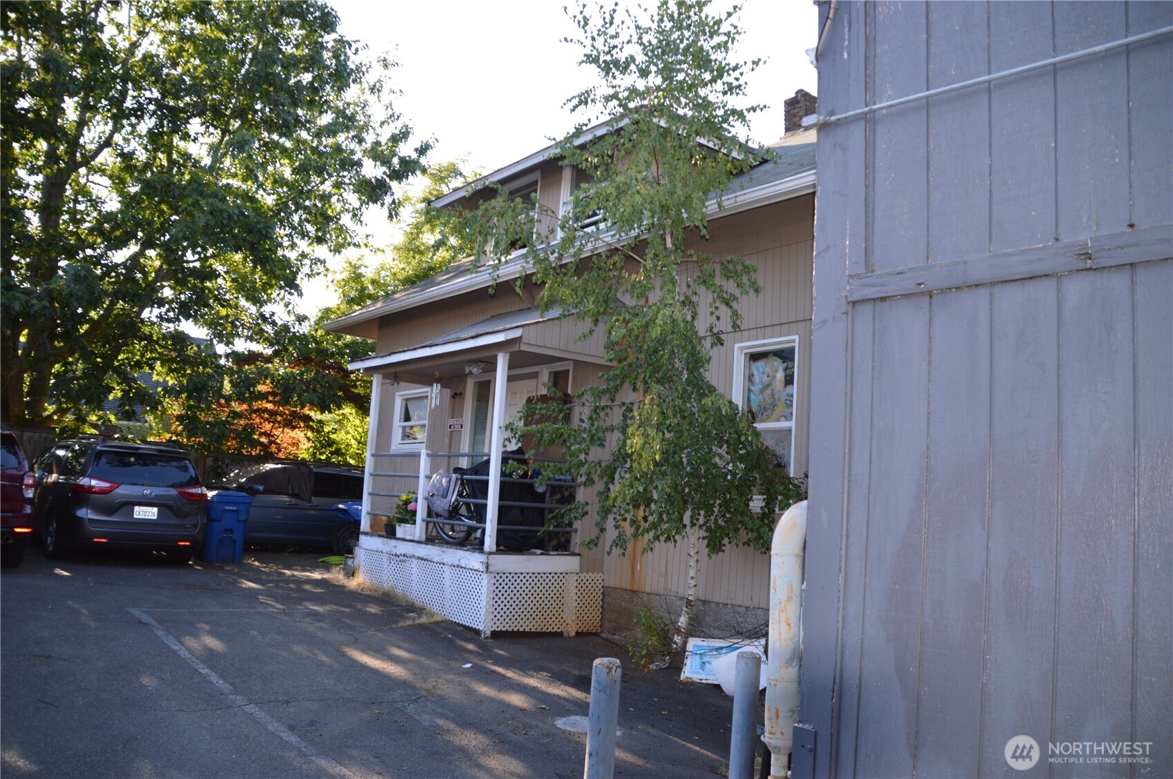8337 15th Avenue NW Seattle WA 98117