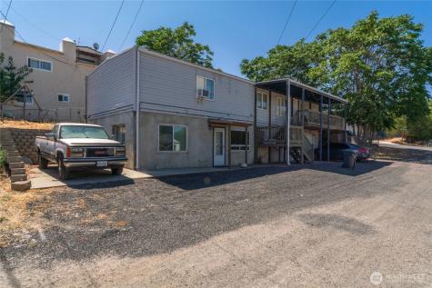 103 Seaton Avenue Grand Coulee WA 99133