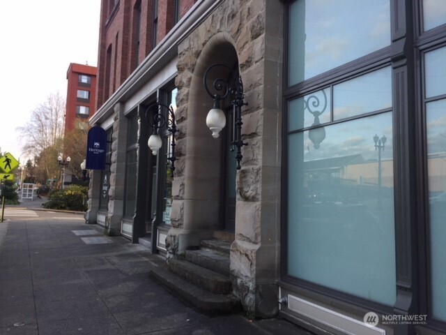 13111327 11th Street Bellingham WA 98225