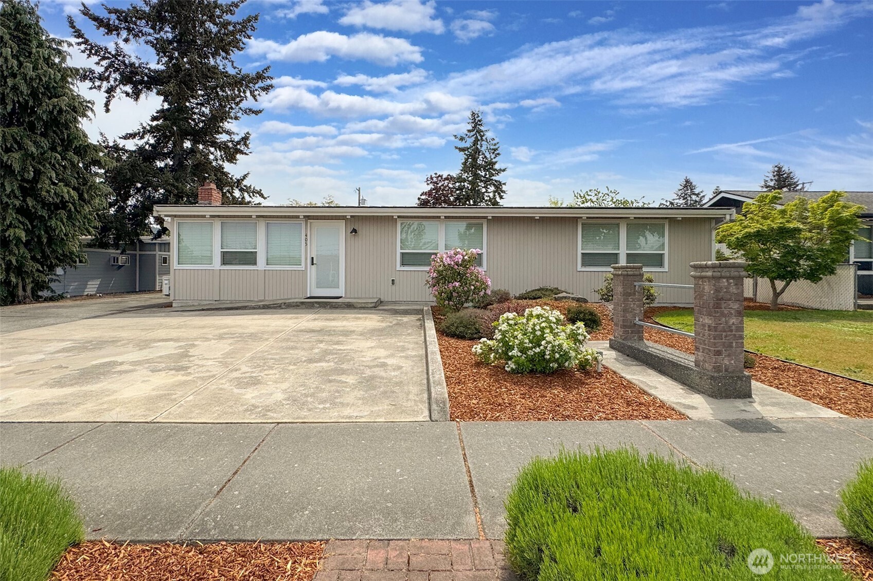 405 W Bell Street Sequim WA 98382