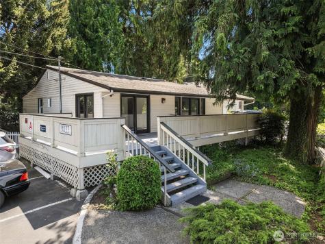 9833 NE 120th Place Kirkland WA 98034