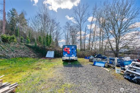 1101 N National Avenue Chehalis WA 98532
