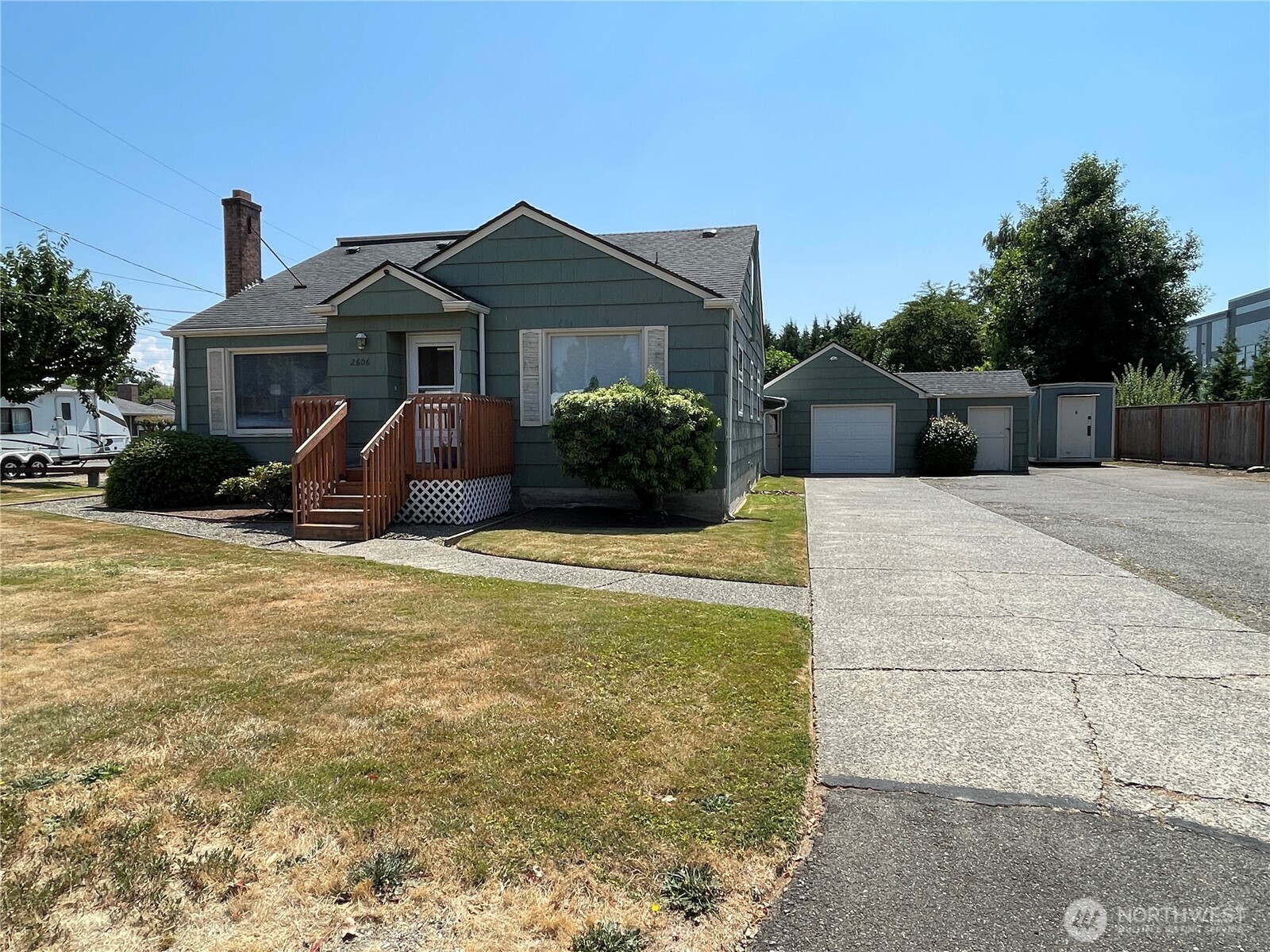2606 E Main Puyallup WA 98372