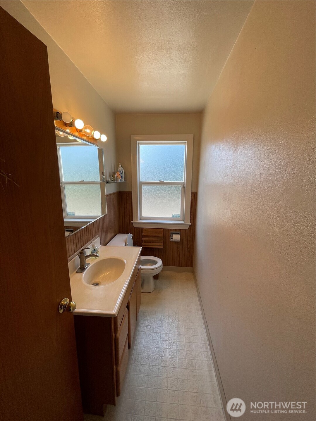2606 E Main Puyallup WA 98372