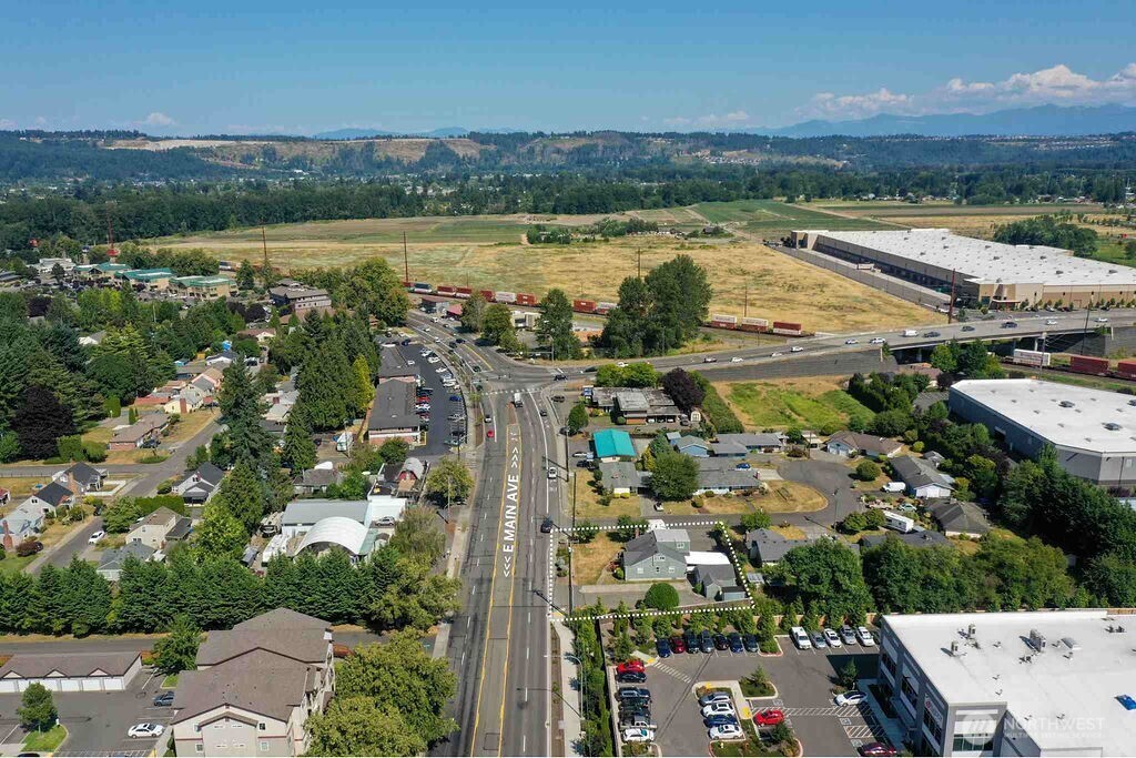 2606 E Main Puyallup WA 98372
