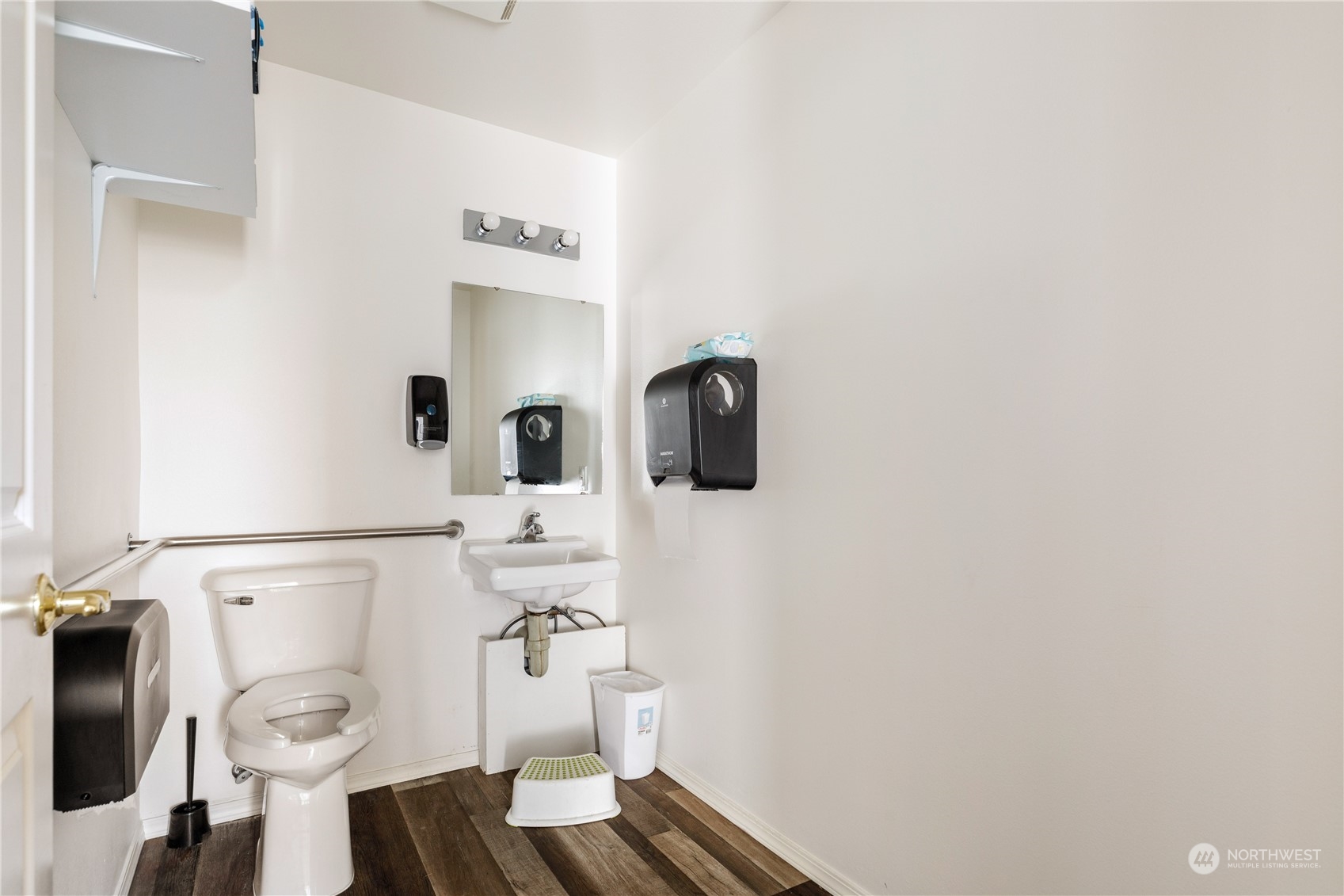 35 SE Ely Street Oak Harbor WA 98277