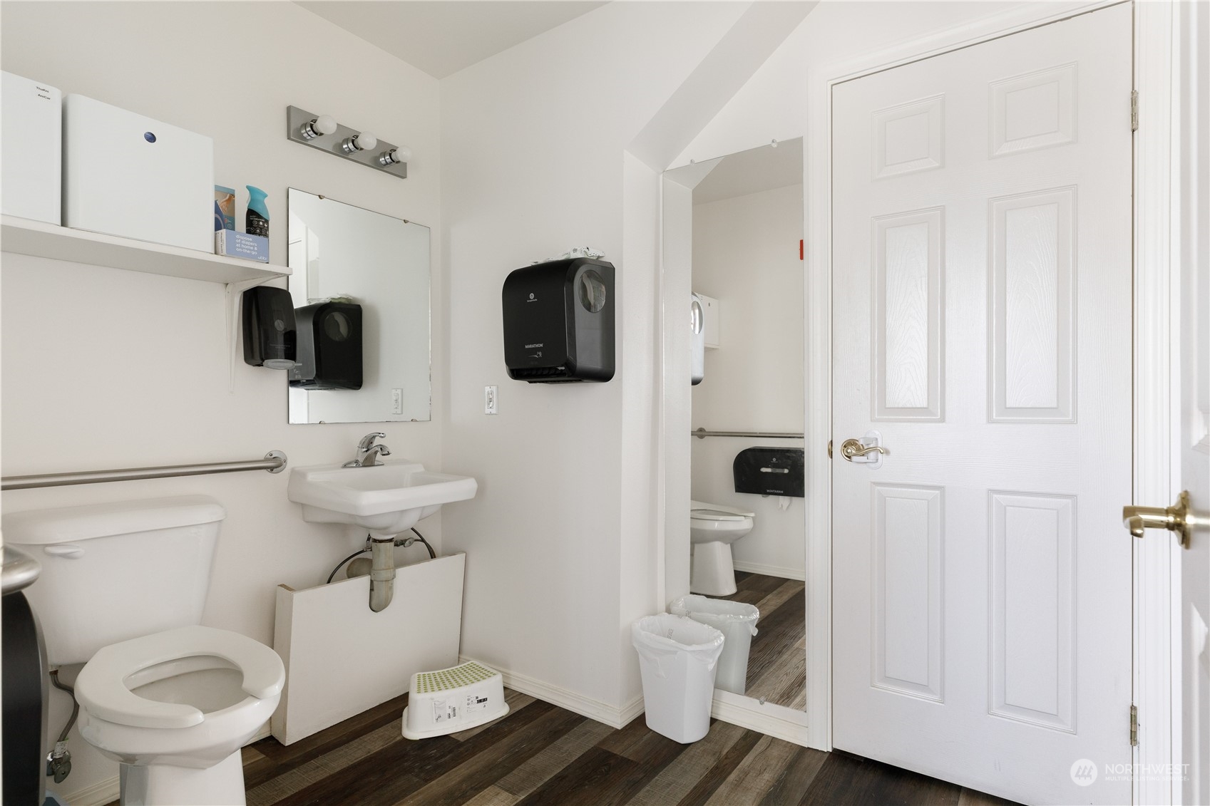 35 SE Ely Street Oak Harbor WA 98277