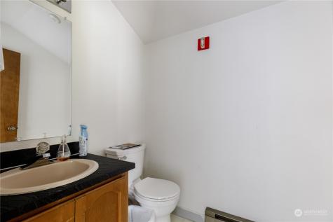 35 SE Ely Street Oak Harbor WA 98277