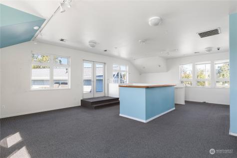 35 SE Ely Street Oak Harbor WA 98277