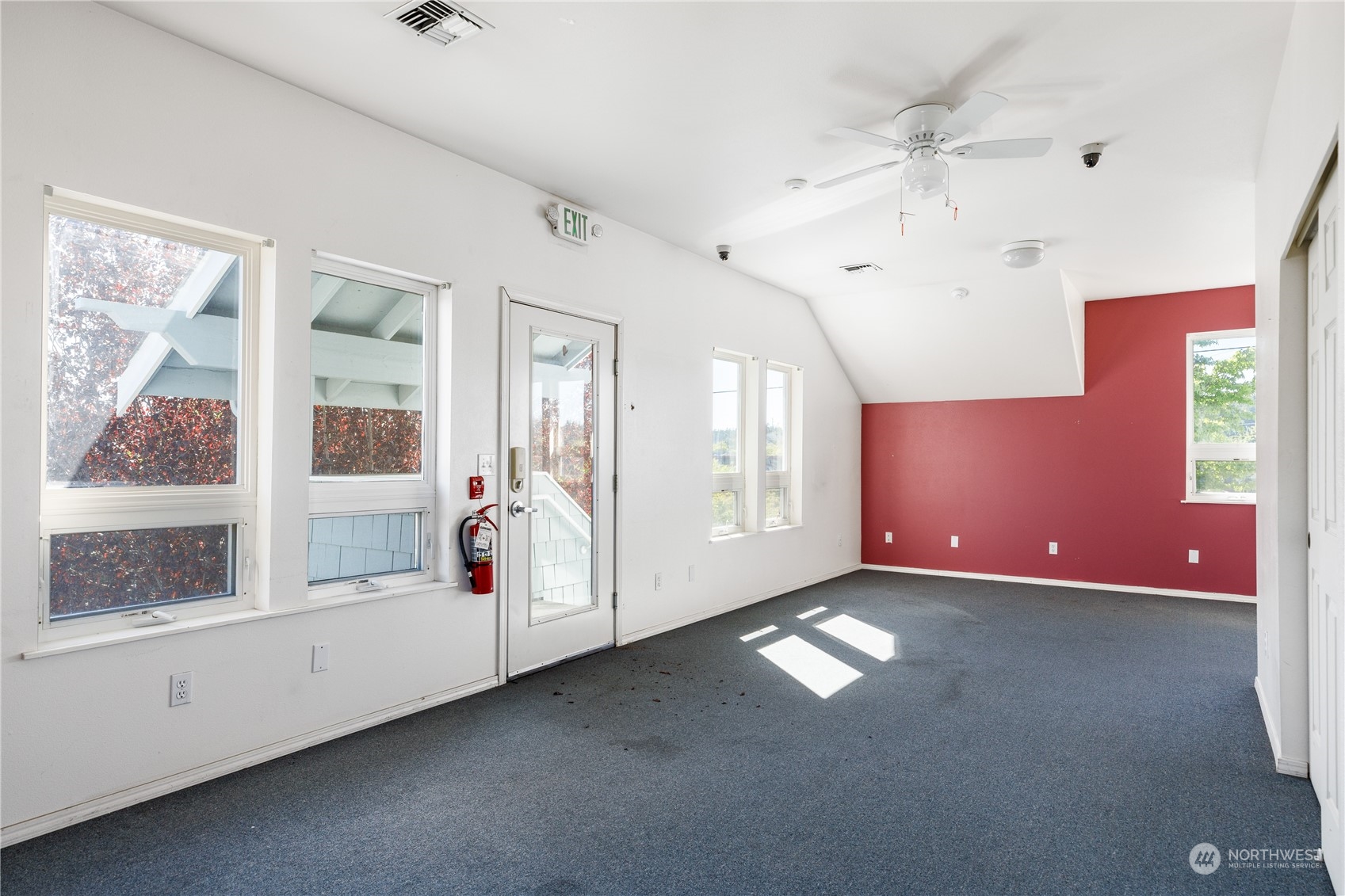 35 SE Ely Street Oak Harbor WA 98277
