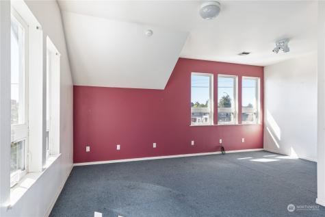 35 SE Ely Street Oak Harbor WA 98277
