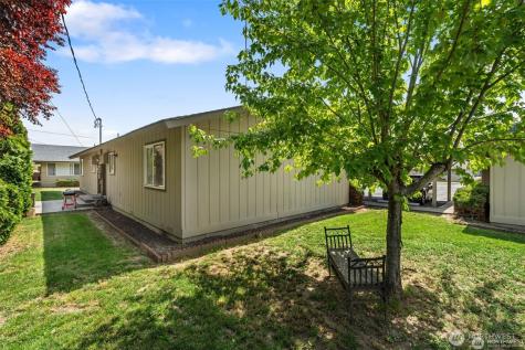 1011 1013, 1015 S 48th Avenue Yakima WA 98908