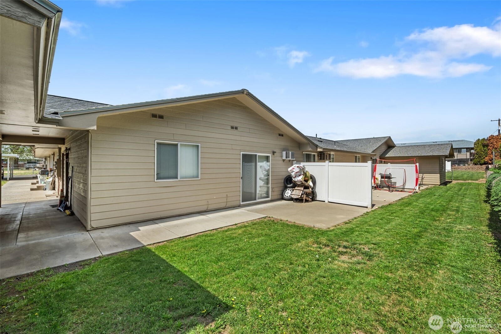 1011 1013, 1015 S 48th Avenue Yakima WA 98908