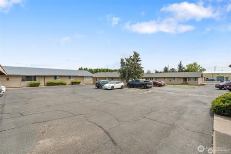 1011 1013, 1015 S 48th Avenue Yakima WA 98908