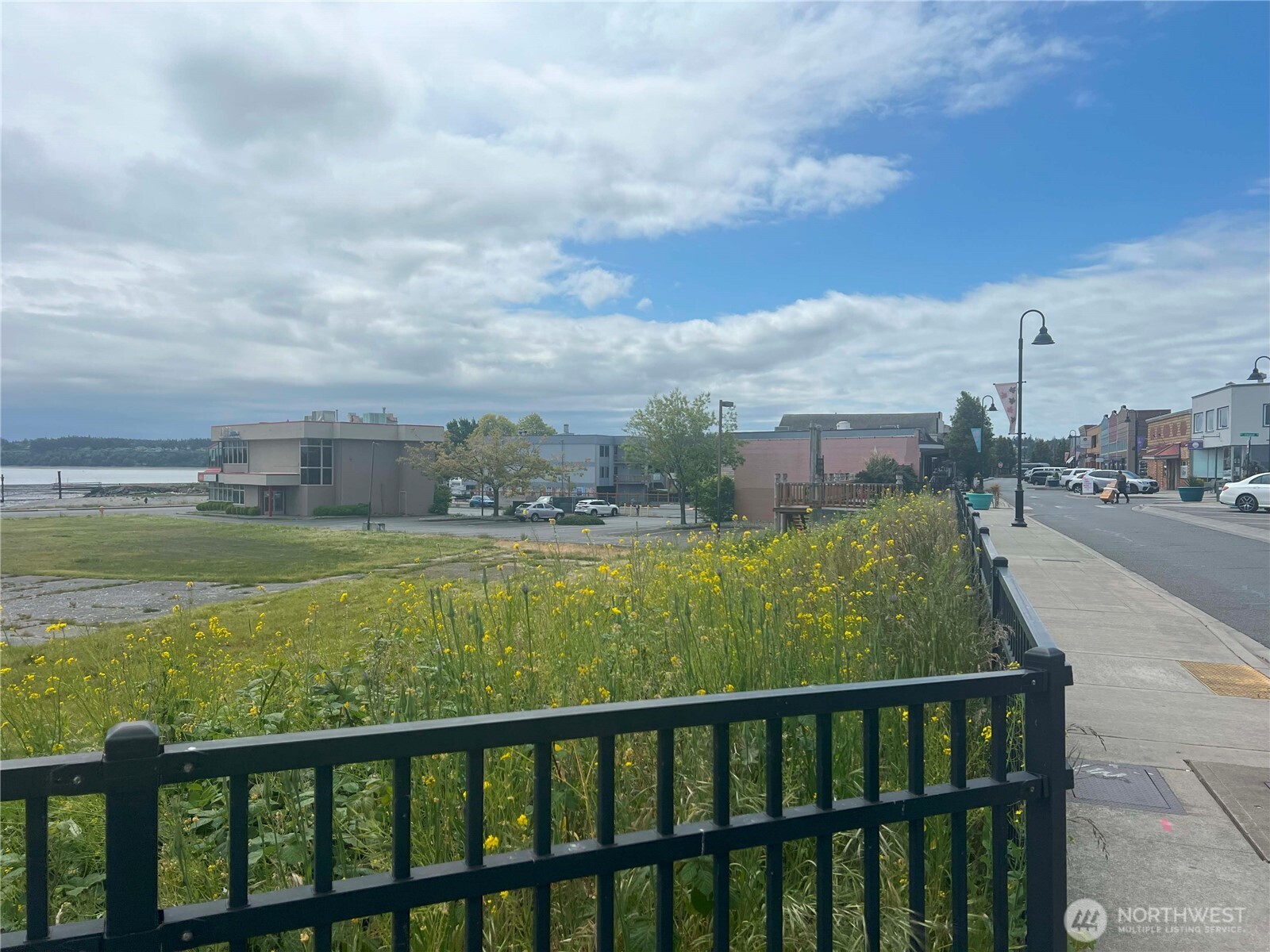 945 SE Pioneer Way Oak Harbor WA 98277