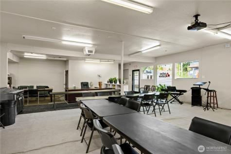16404 Highway 99 Lynnwood WA 98037