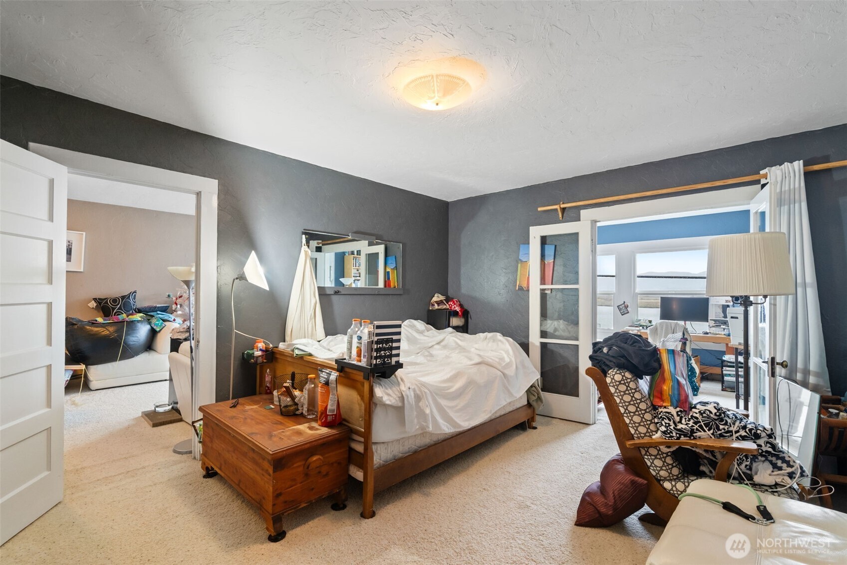 608 W Robert Bush Drive South Bend WA 98586
