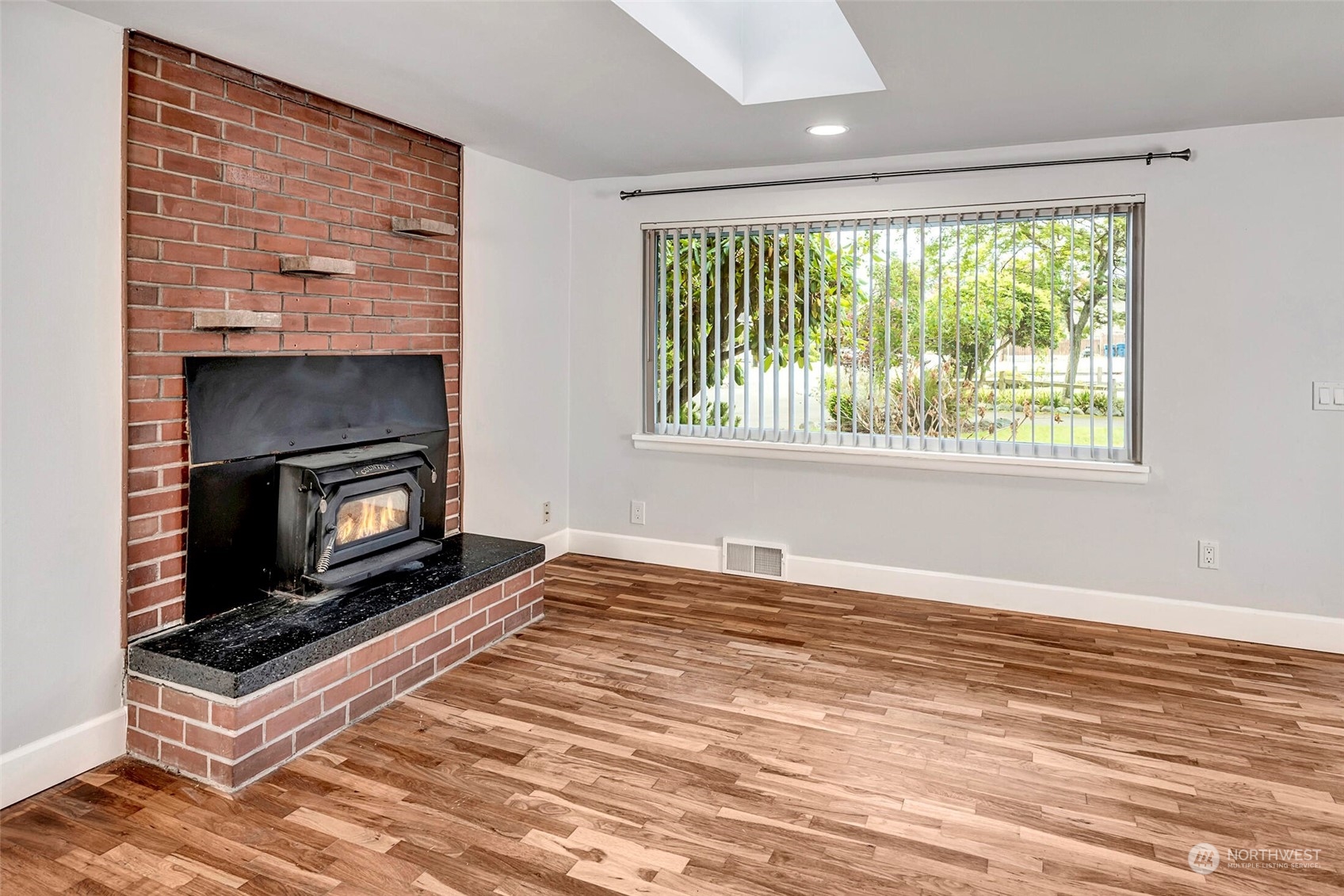 5717 186th Place SW Lynnwood WA 98037
