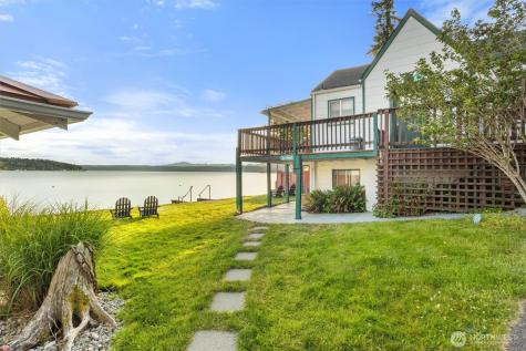 15781 NE North Shore Road Tahuya WA 98588