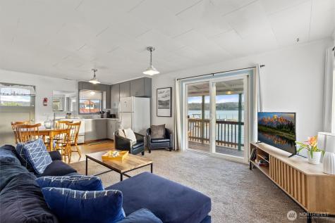 15781 NE North Shore Road Tahuya WA 98588