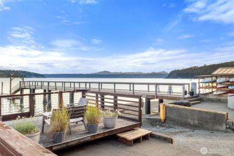 15781 NE North Shore Road Tahuya WA 98588
