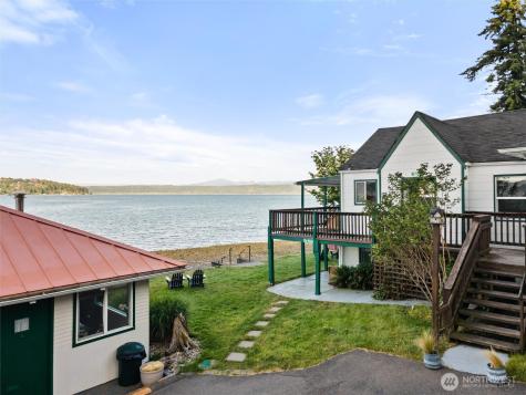 15781 NE North Shore Road Tahuya WA 98588