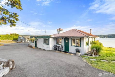 15781 NE North Shore Road Tahuya WA 98588