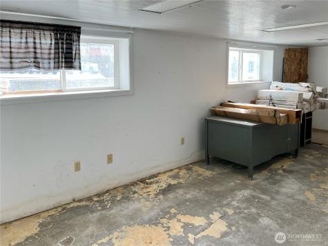 25 Main Street S Omak WA 98841