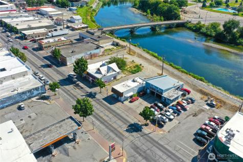 25 Main Street S Omak WA 98841